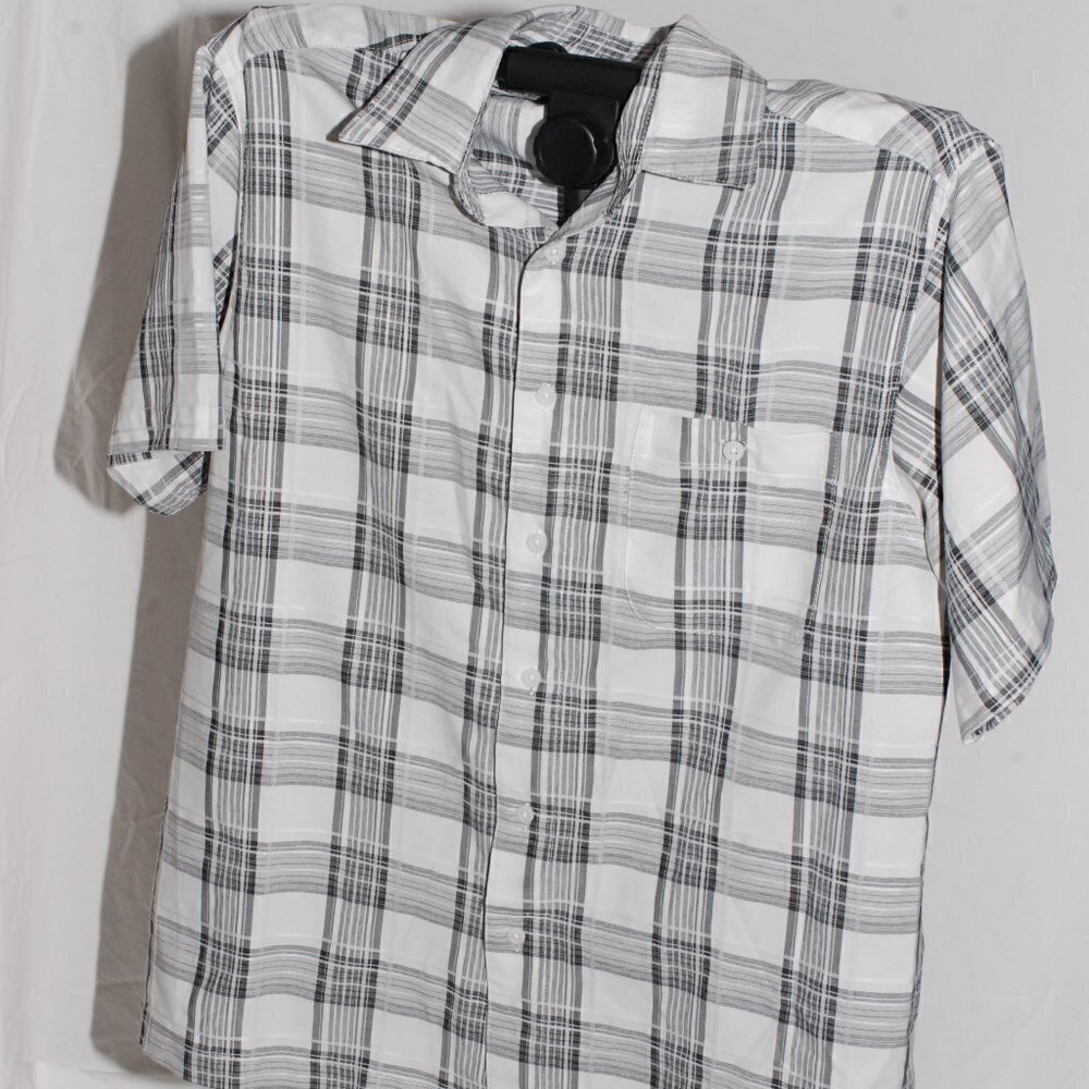 R&R Casual Luxury Microfiber M Medium Mens Short Sleeve Button Down Polyester